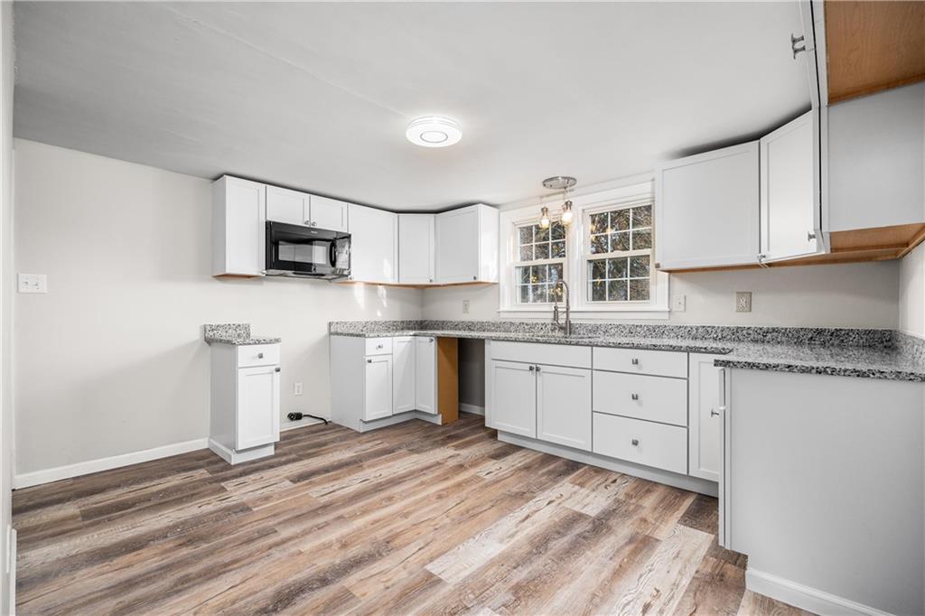 1299 Marshall Road Monaca, PA 15061 - Photo 4 of 25 Gallery Image 4