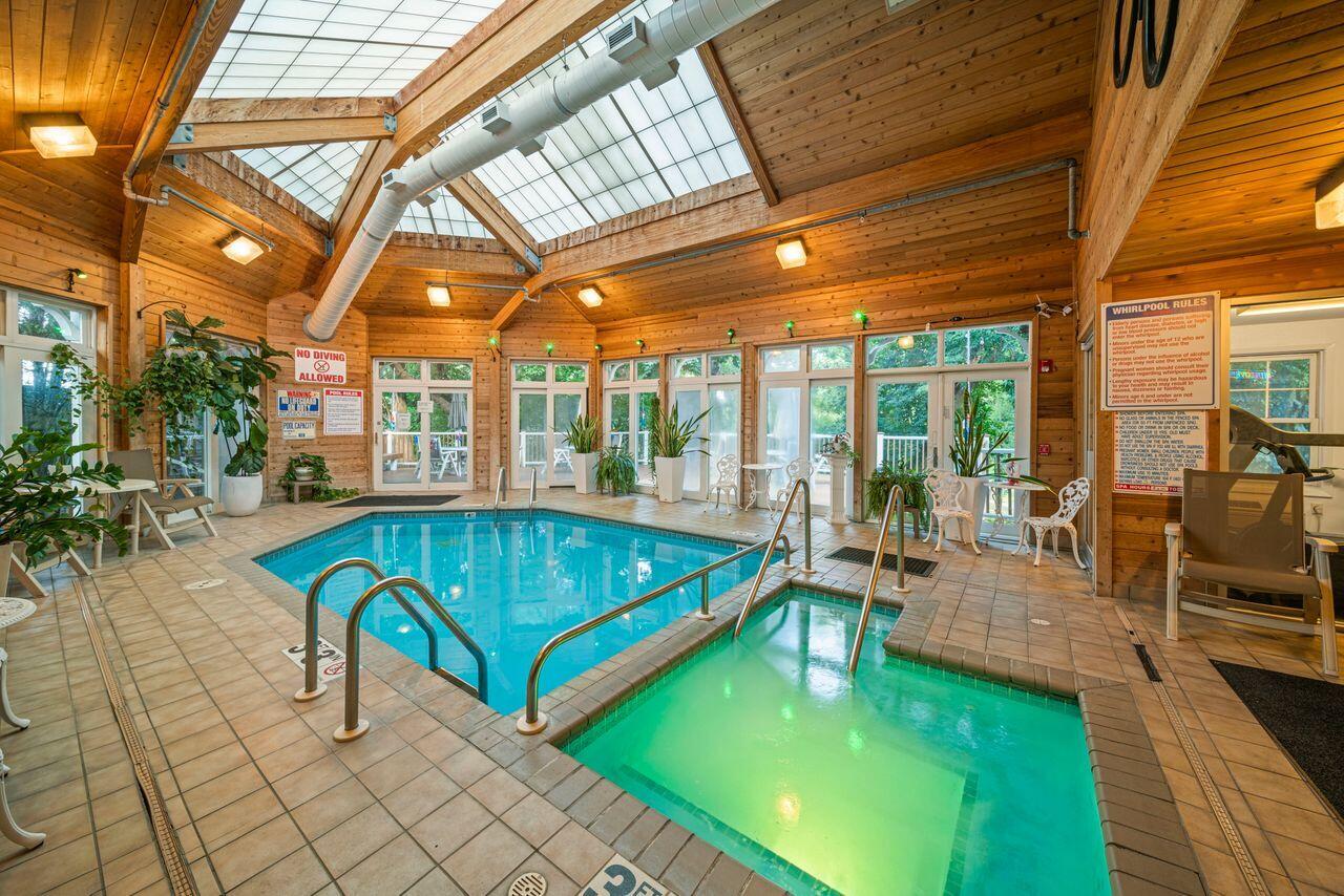 123 Center Street, Unit 212 Lake Geneva, WI 53147 - Photo 17 of 19 Pool and Hot Tub