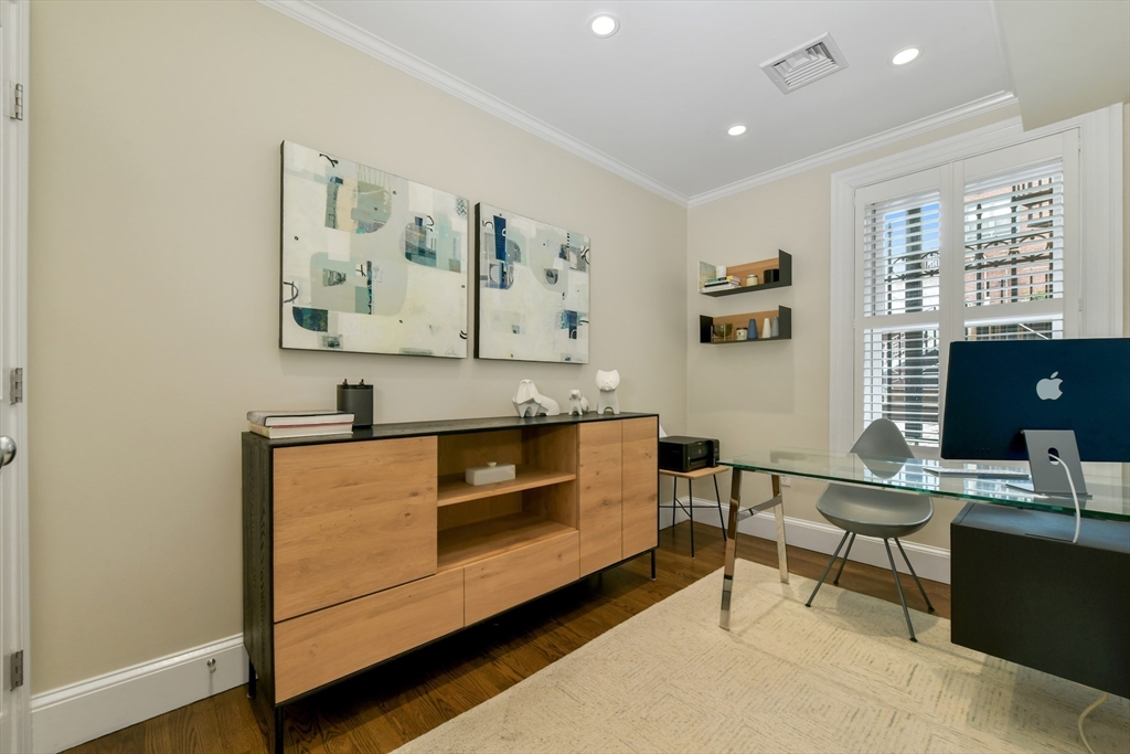 602 Tremont Street, Unit 1 Boston, MA 02118 - Photo 14 of 27