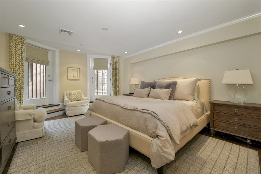 602 Tremont Street, Unit 1 Boston, MA 02118 - Photo 16 of 27