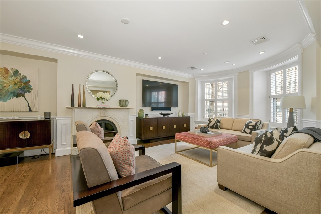 602 Tremont Street, Unit 1 Boston, MA 02118 - Photo 2 of 27