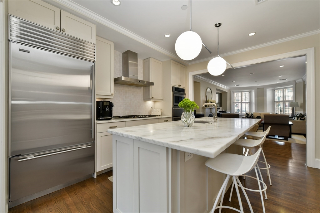 602 Tremont Street, Unit 1 Boston, MA 02118 - Photo 6 of 27