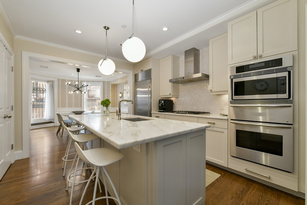 602 Tremont Street, Unit 1 Boston, MA 02118 - Photo 8 of 27