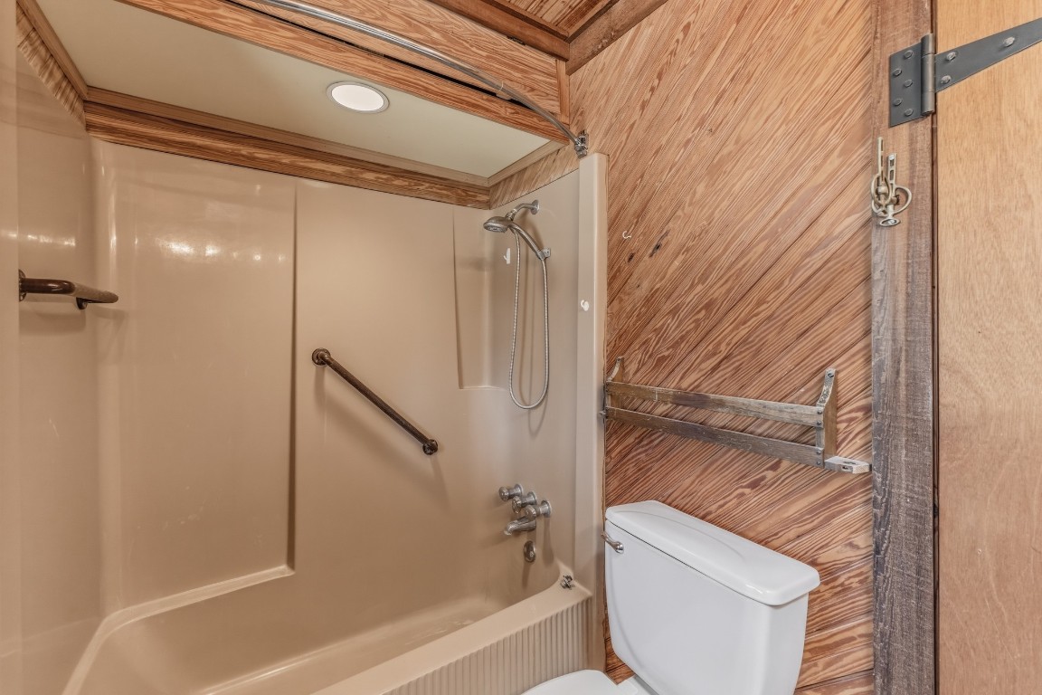 179 Main Street Huntsville, TX 77340 - Photo 18 of 41