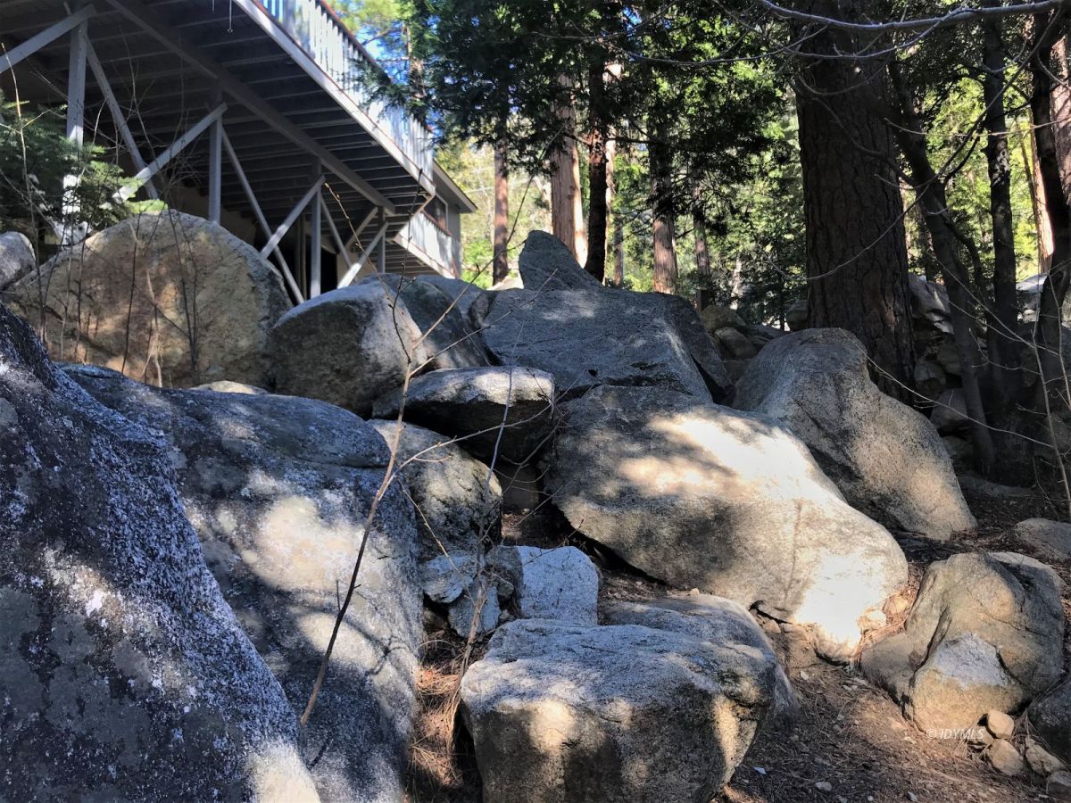 55441 Howland Road Idyllwild, CA 92549 - Photo 35 of 40 a view of an outdoor space