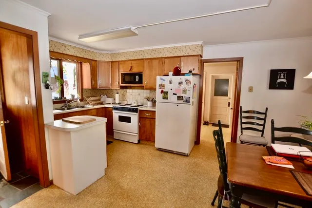 $490,000 | 98 South Main Street, Northfield, VT 05663