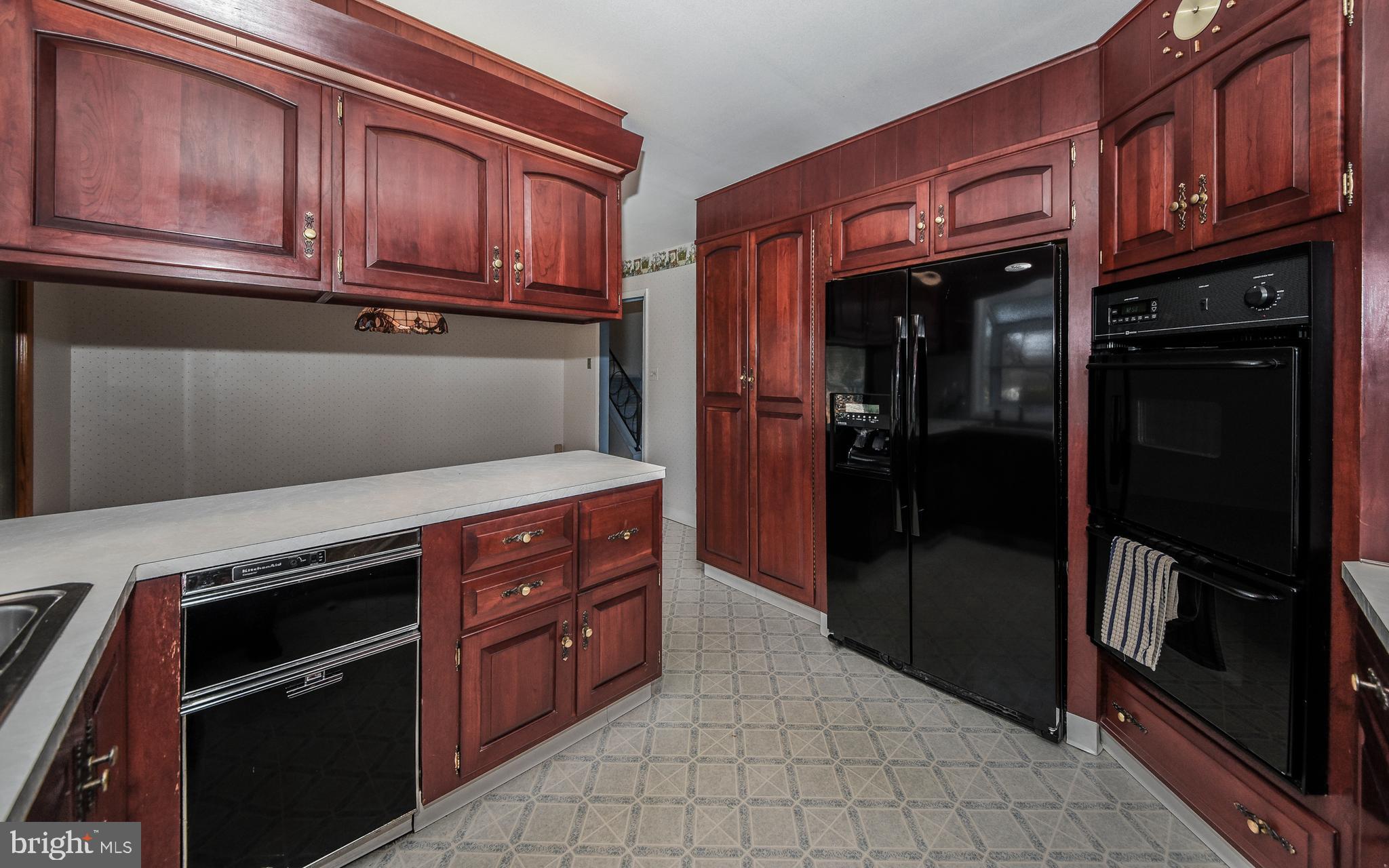 305 Suffolk Road Flourtown, PA 19031 - Photo 11 of 33 Kitchen
