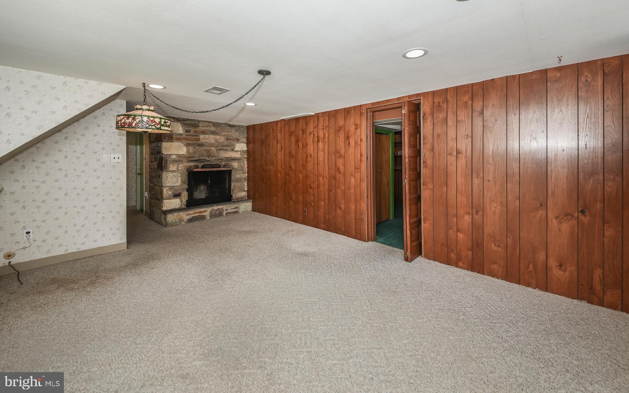 305 Suffolk Road Flourtown, PA 19031 - Photo 21 of 33 Lower Level Family Room