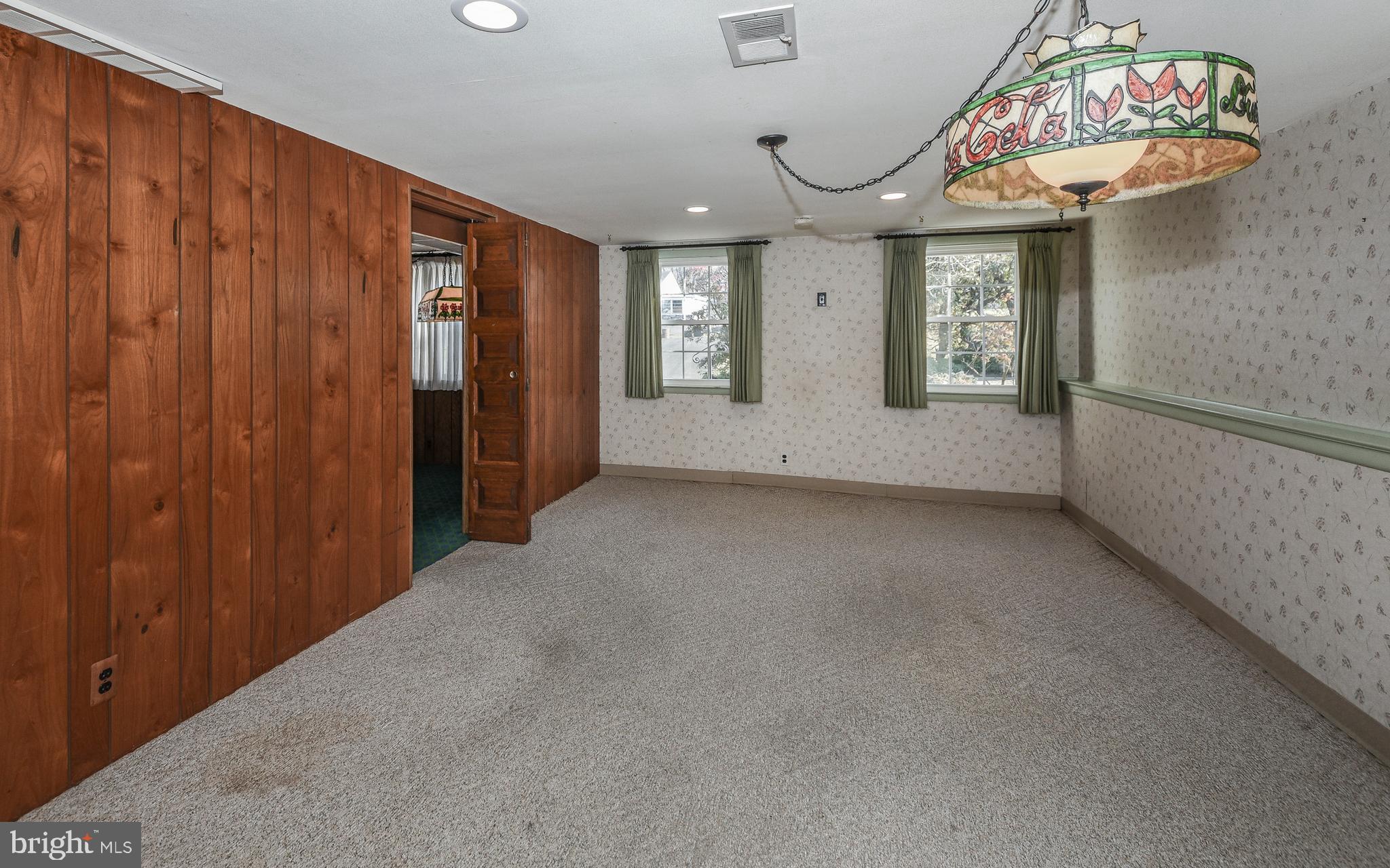 305 Suffolk Road Flourtown, PA 19031 - Photo 22 of 33 Lower Level Family Room