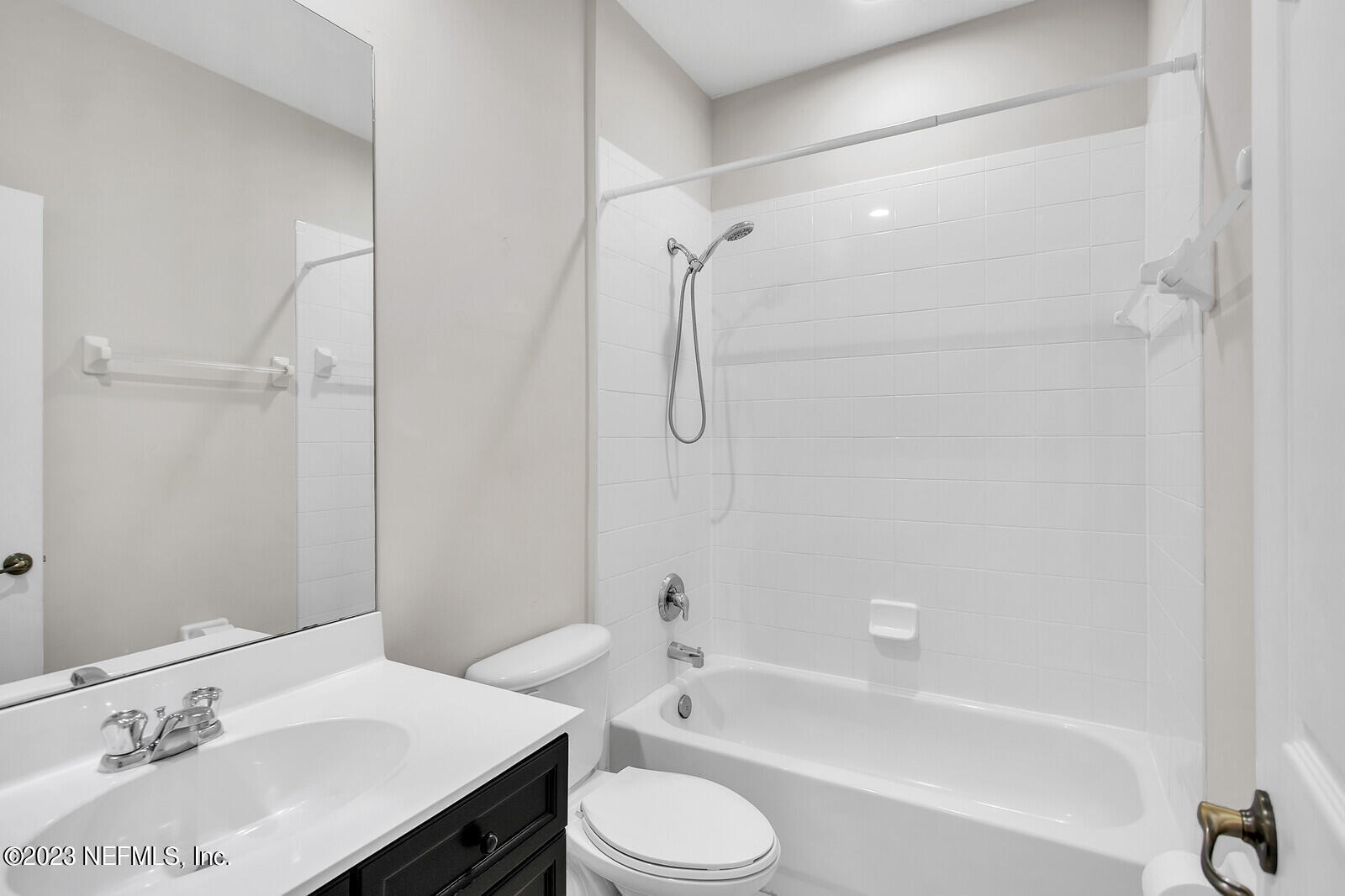 400 La Travesia Flora, Unit 203 St. Augustine, FL 32095 - Photo 9 of 12 11_IMG_0640_mls