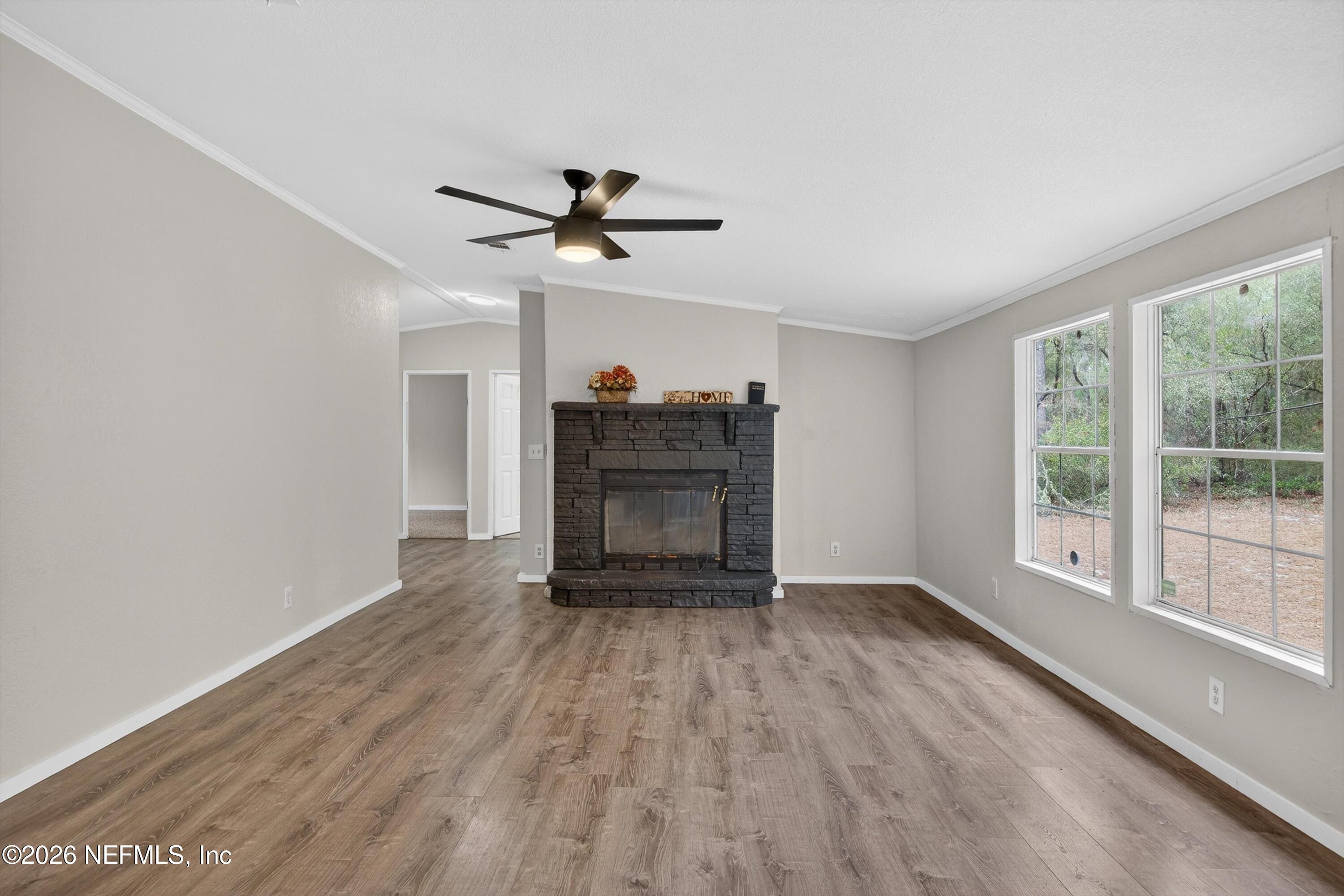 6928 Gilda Court Keystone Heights, FL 32656 - Photo 14 of 48 Family rm -6928 Gilda Ct-1