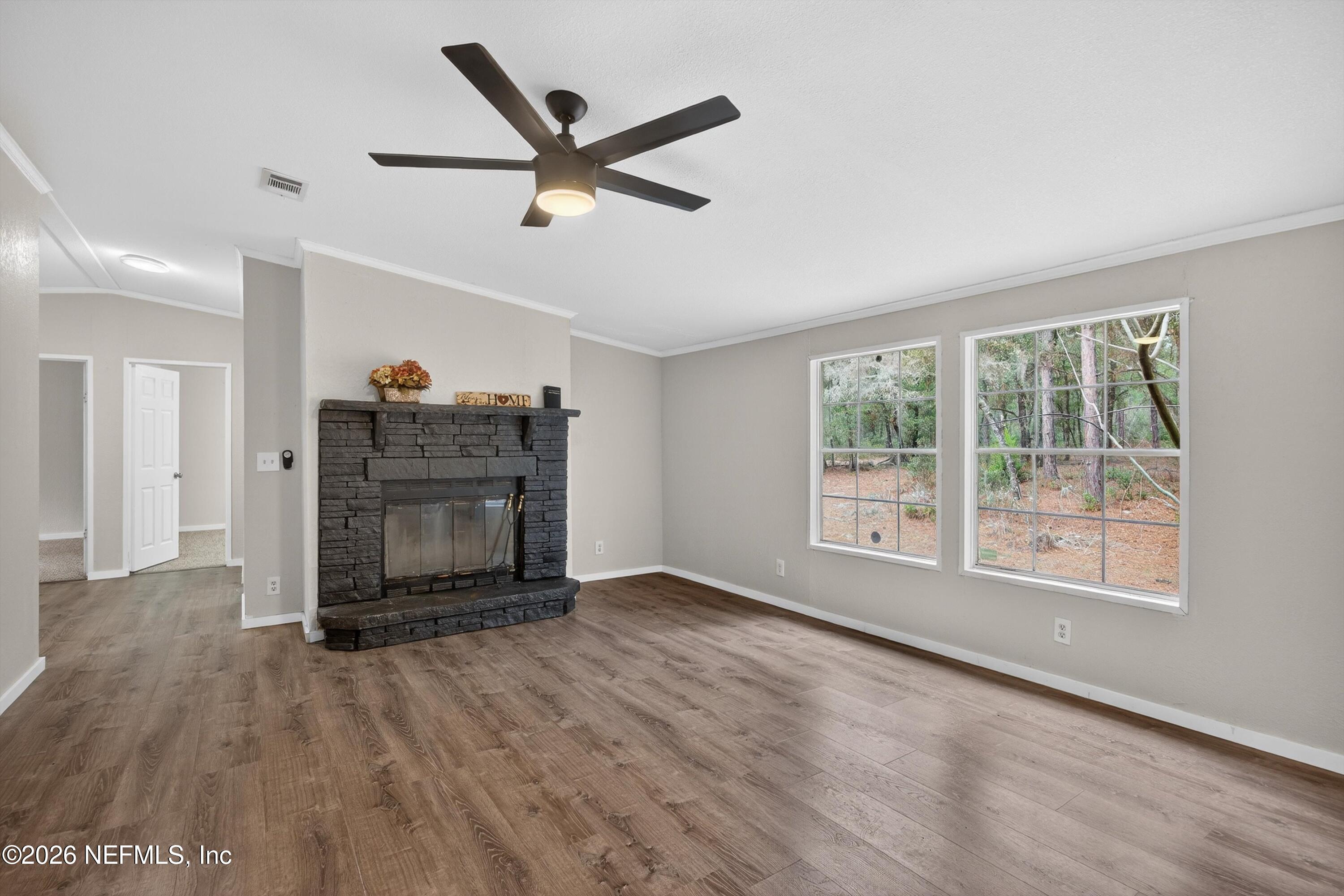 6928 Gilda Court Keystone Heights, FL 32656 - Photo 15 of 48 Family rm -6928 Gilda Ct-2