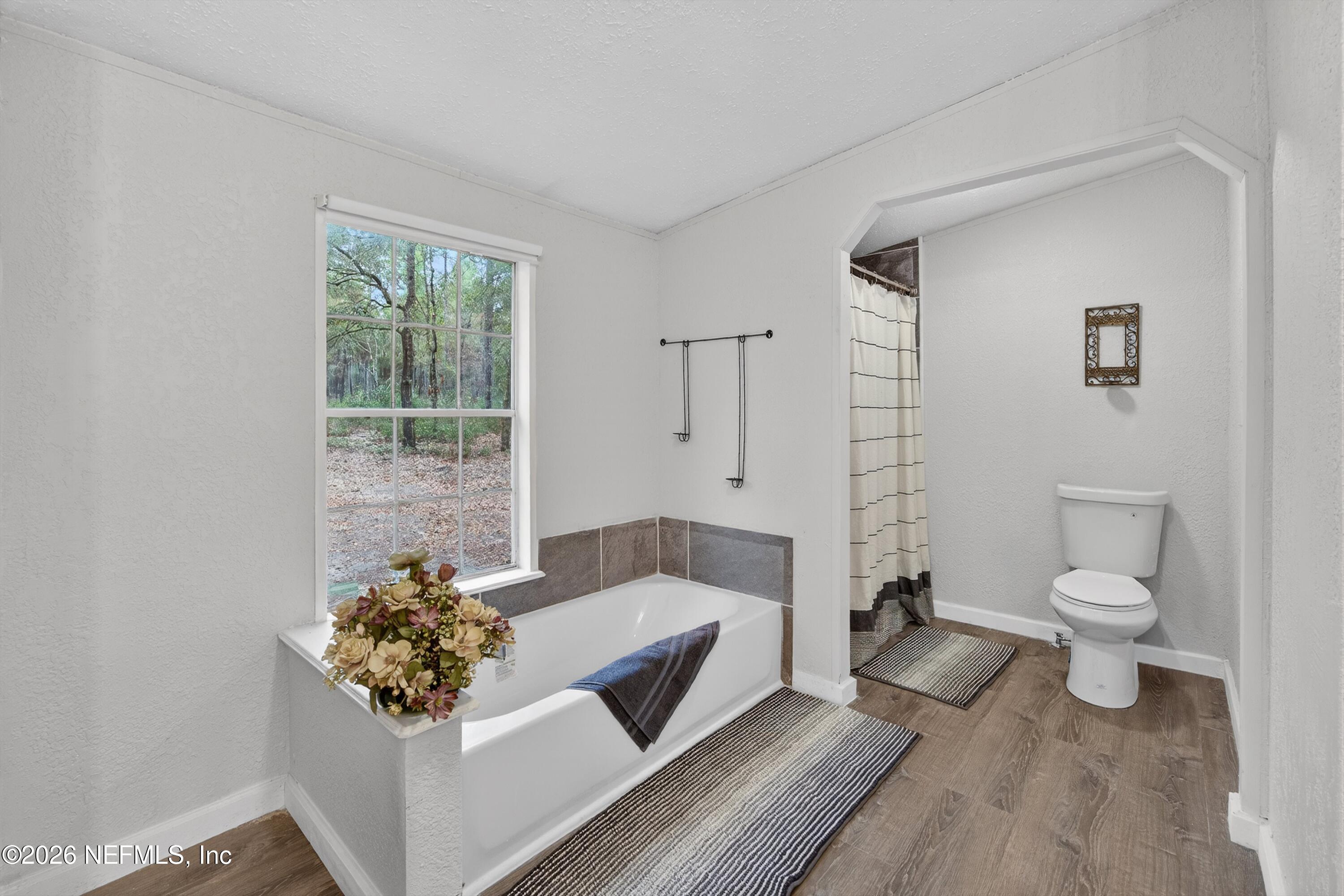 6928 Gilda Court Keystone Heights, FL 32656 - Photo 21 of 48 Primary bath -6928 Gilda Ct-3