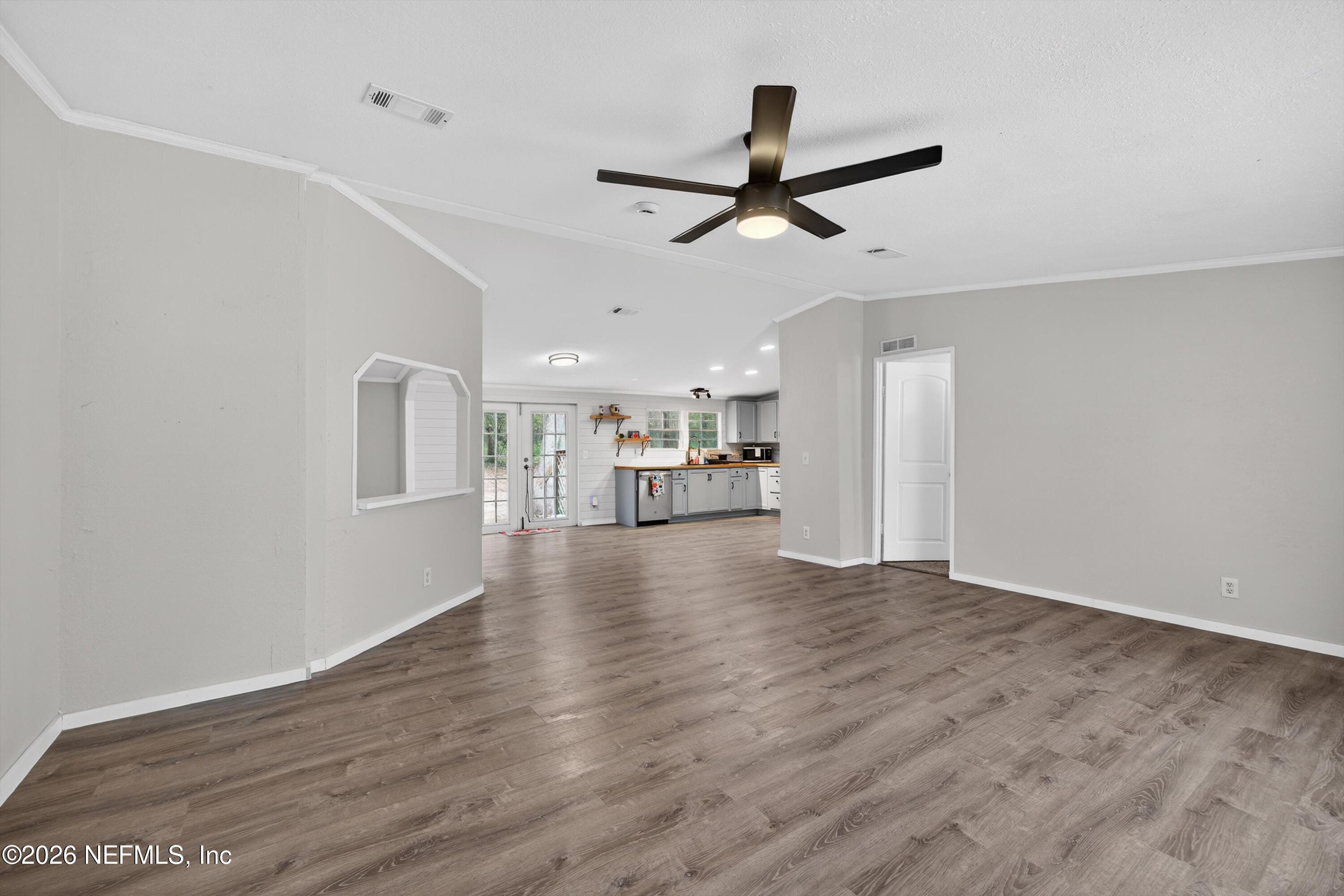 6928 Gilda Court Keystone Heights, FL 32656 - Photo 6 of 48 Living Room -6928 Gilda Ct-2
