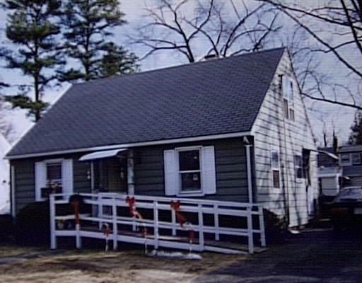 19 Seymour Avenue Springfield, MA 01109 - Photo 1 of 1 Gallery Image 1