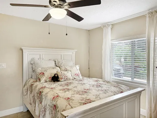 $9,000 | 280 Southeast 3rd Avenue, Pompano Beach, FL 33060