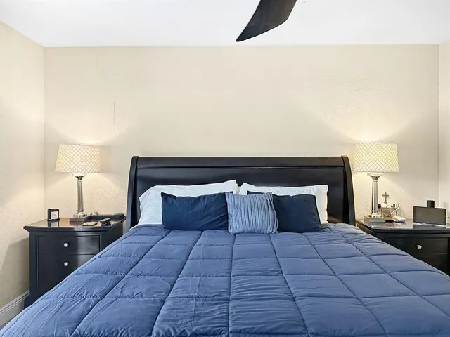 $9,000 | 280 Southeast 3rd Avenue, Pompano Beach, FL 33060