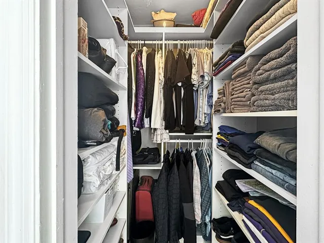 $9,000 | 280 Southeast 3rd Avenue, Pompano Beach, FL 33060