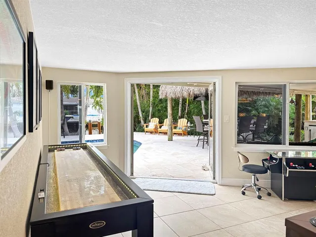 $9,000 | 280 Southeast 3rd Avenue, Pompano Beach, FL 33060