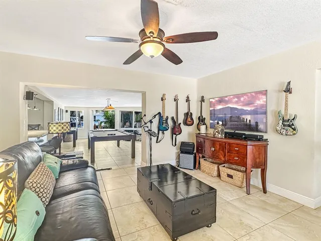 $9,000 | 280 Southeast 3rd Avenue, Pompano Beach, FL 33060