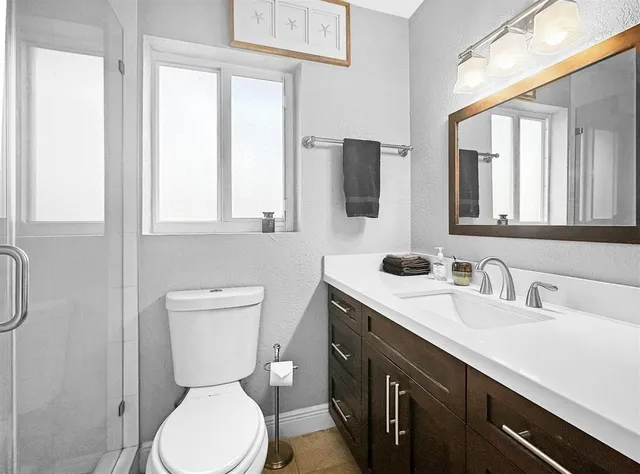 $9,000 | 280 Southeast 3rd Avenue, Pompano Beach, FL 33060