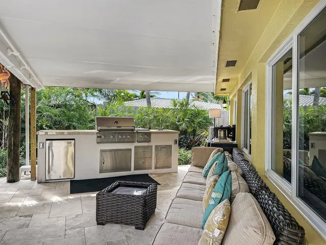 $9,000 | 280 Southeast 3rd Avenue, Pompano Beach, FL 33060