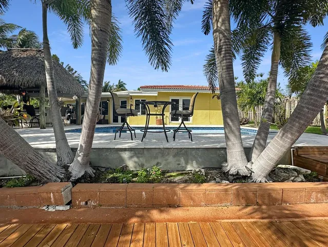 $9,000 | 280 Southeast 3rd Avenue, Pompano Beach, FL 33060