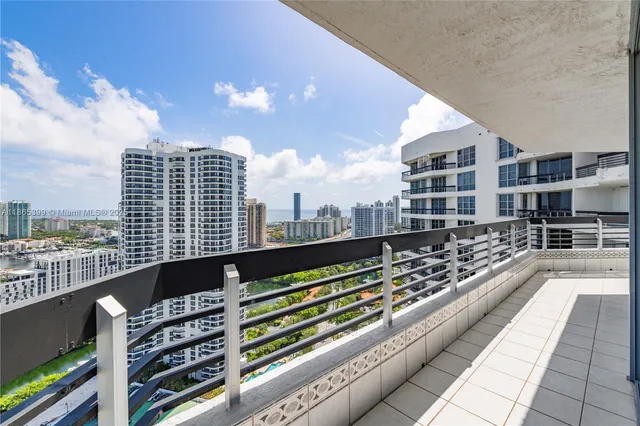 $675,000 | 3530 Mystic Pointe Drive, Unit 3206, Aventura, FL 33180