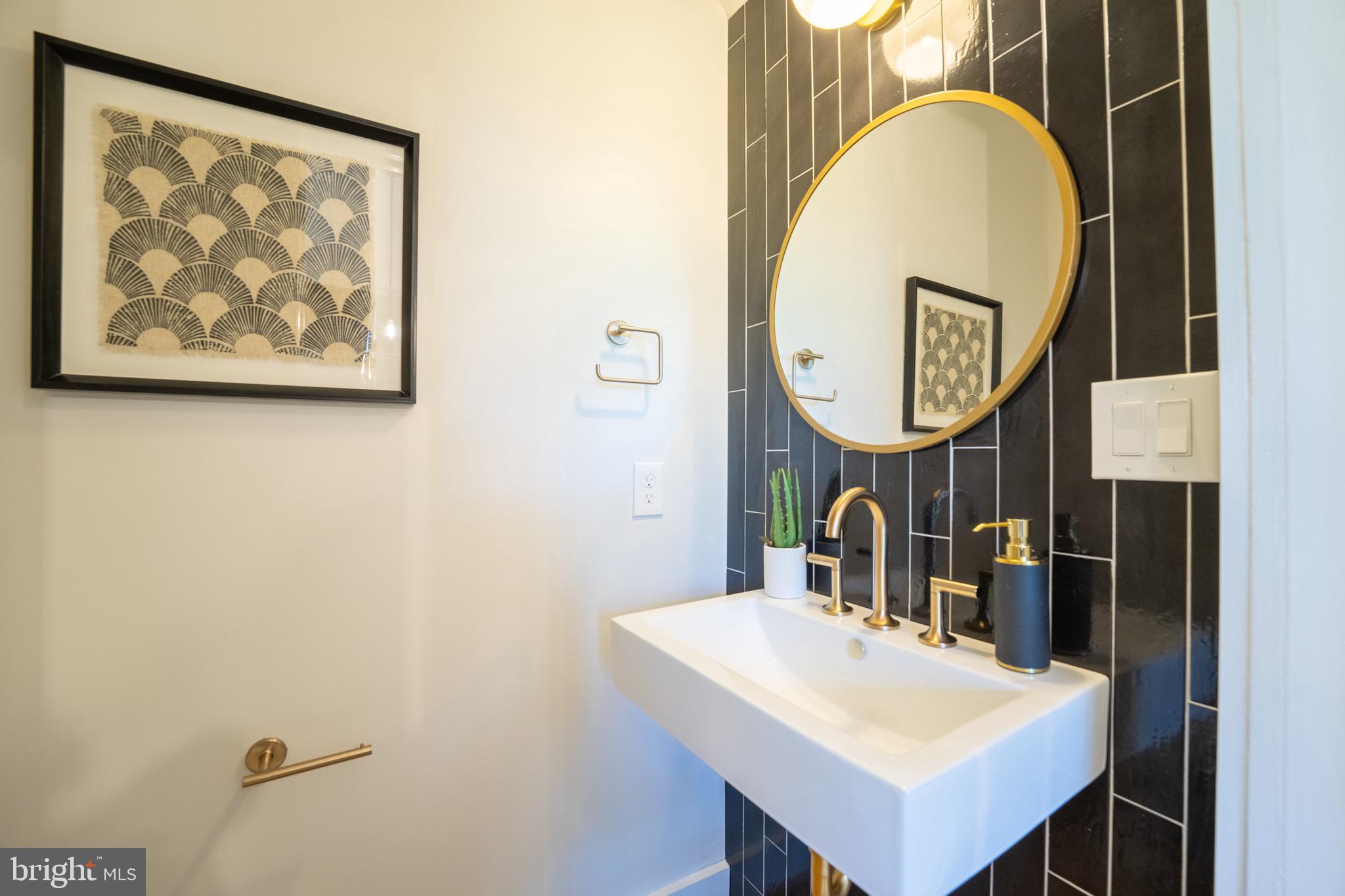 751 Columbia Road Northwest, Unit 1 Washington, DC 20001 - Photo 14 of 44