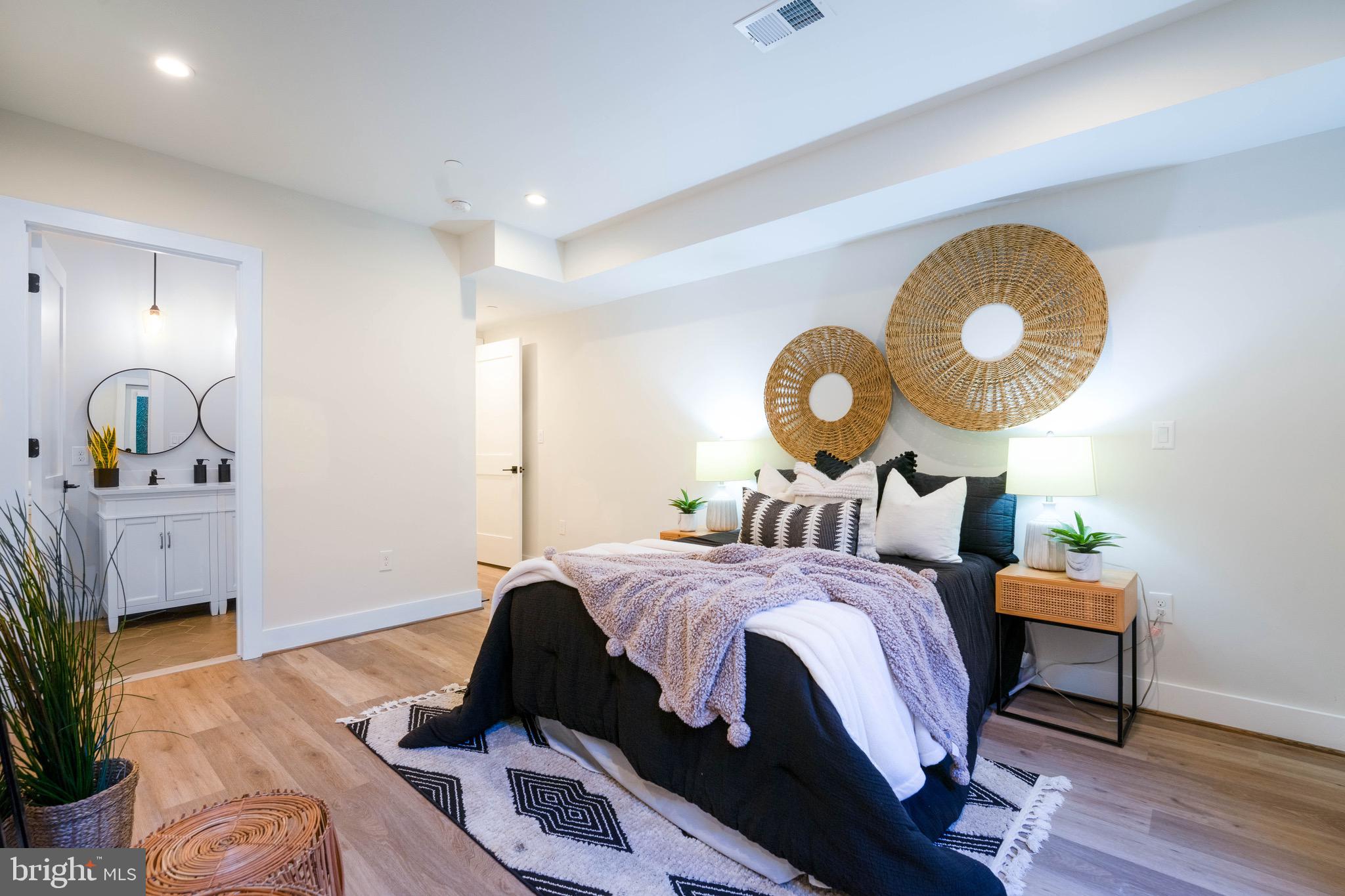 751 Columbia Road Northwest, Unit 1 Washington, DC 20001 - Photo 29 of 44