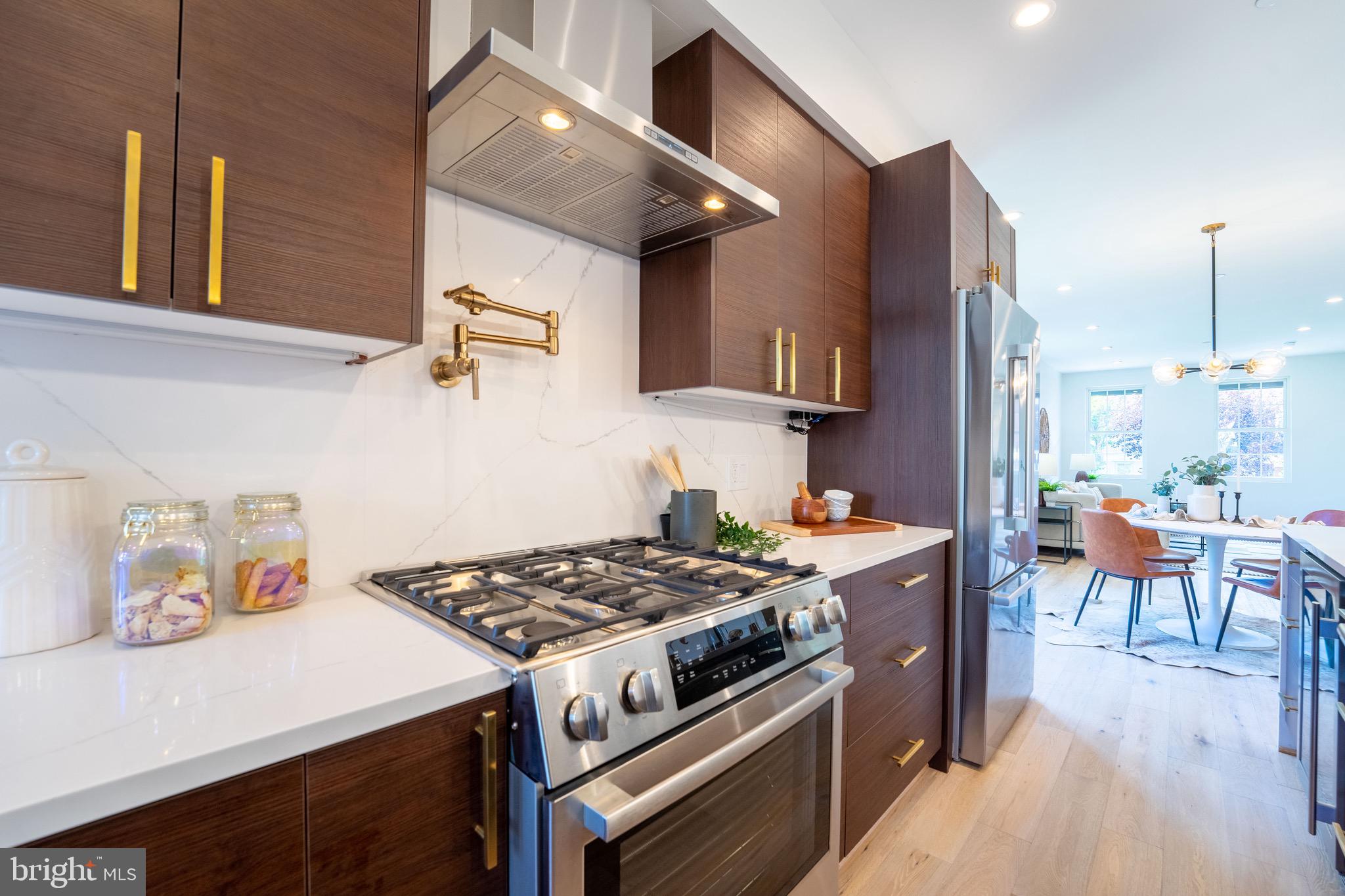 751 Columbia Road Northwest, Unit 1 Washington, DC 20001 - Photo 4 of 44