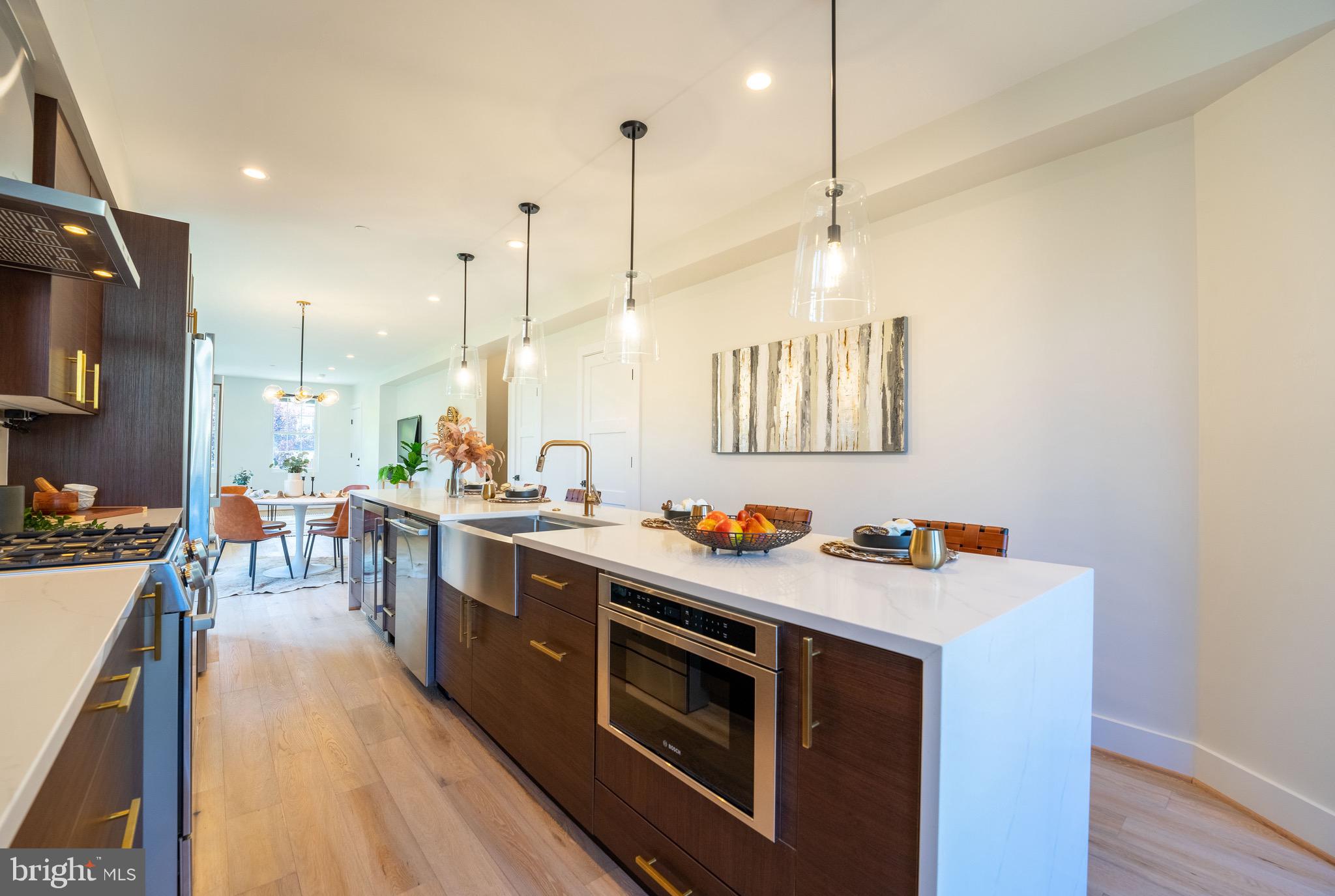 751 Columbia Road Northwest, Unit 1 Washington, DC 20001 - Photo 5 of 44