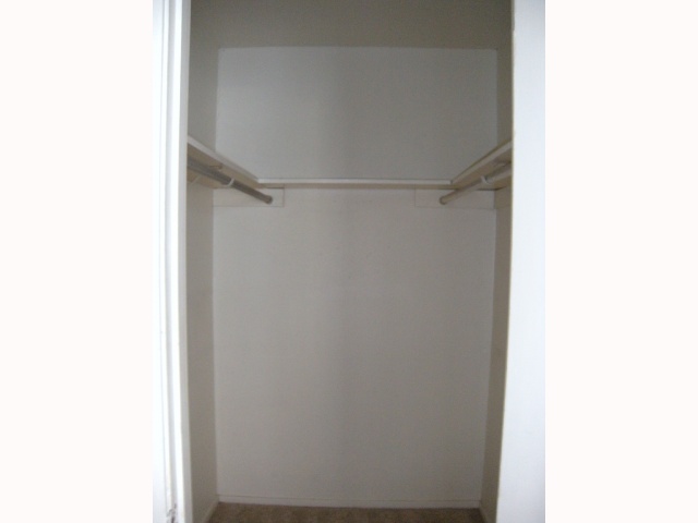 202 East 32nd Street, Unit 12 Austin, TX 78705 - Photo 6 of 6 a view of a hallway