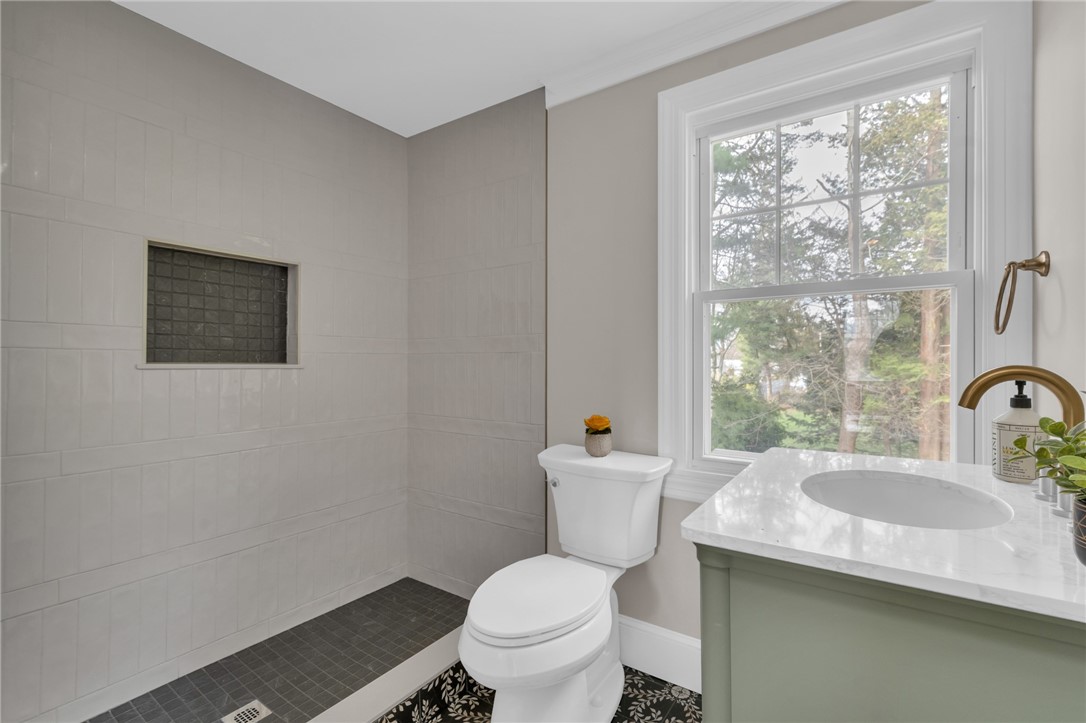 281 Spring Green Road Warwick, RI 02888 - Photo 22 of 39
