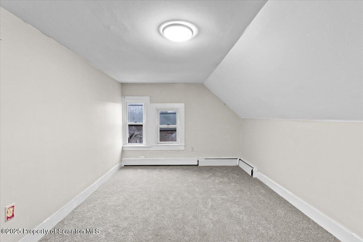2515 North Main Avenue Scranton, PA 18508 - Photo 32 of 69 an empty room with a empty space and window