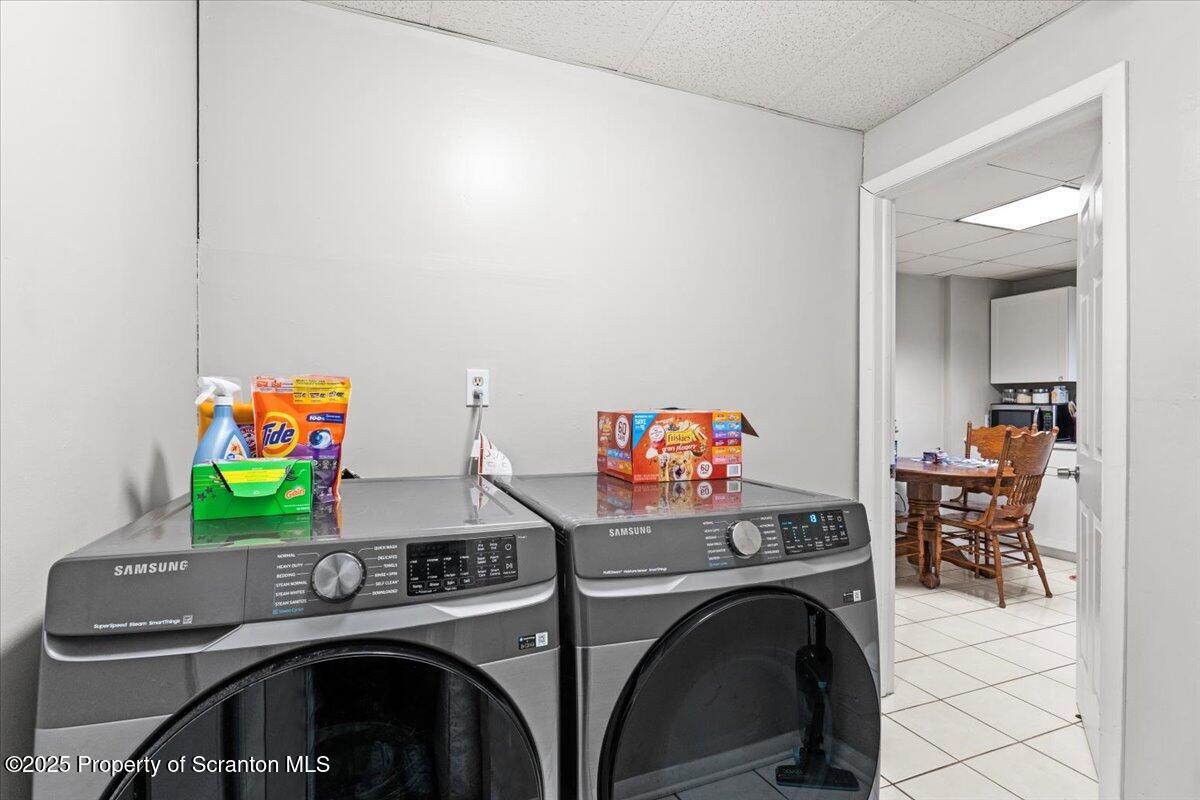 2515 North Main Avenue Scranton, PA 18508 - Photo 40 of 69 a utility room with dryer and washer