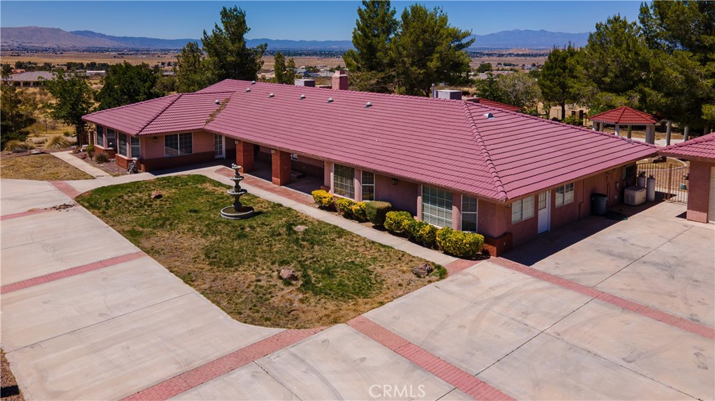 16728 Shirwaun Road Apple Valley, CA 92307 - Photo 5 of 72
