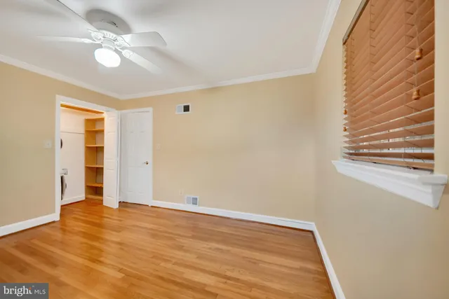 $3,500 | 5448 22nd Street North, Arlington, VA 22205