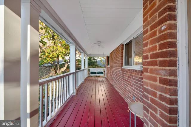 $3,500 | 5448 22nd Street North, Arlington, VA 22205