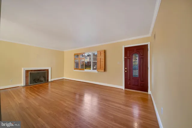 $3,500 | 5448 22nd Street North, Arlington, VA 22205