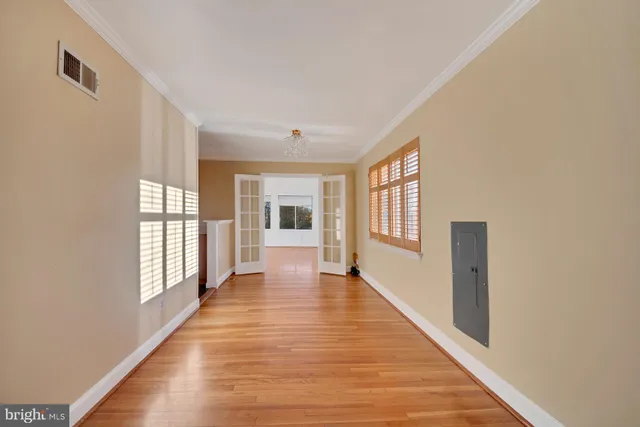 $3,500 | 5448 22nd Street North, Arlington, VA 22205