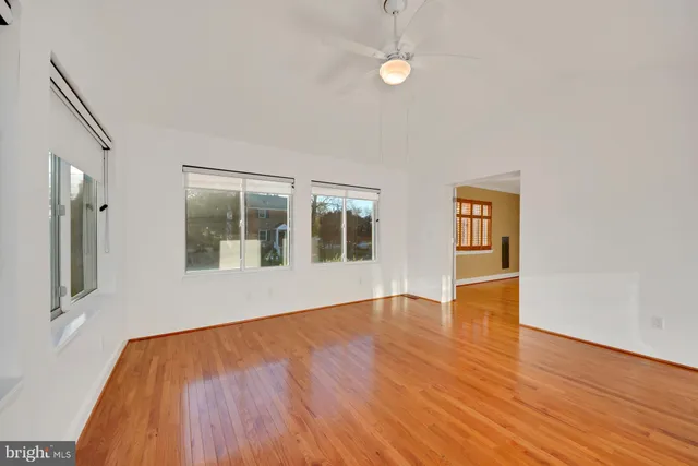 $3,500 | 5448 22nd Street North, Arlington, VA 22205