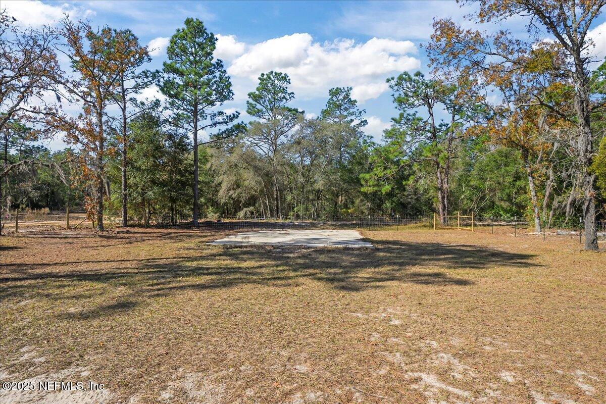 314 Union Avenue Interlachen, FL 32148 - Photo 10 of 30 a view of a house with a yard