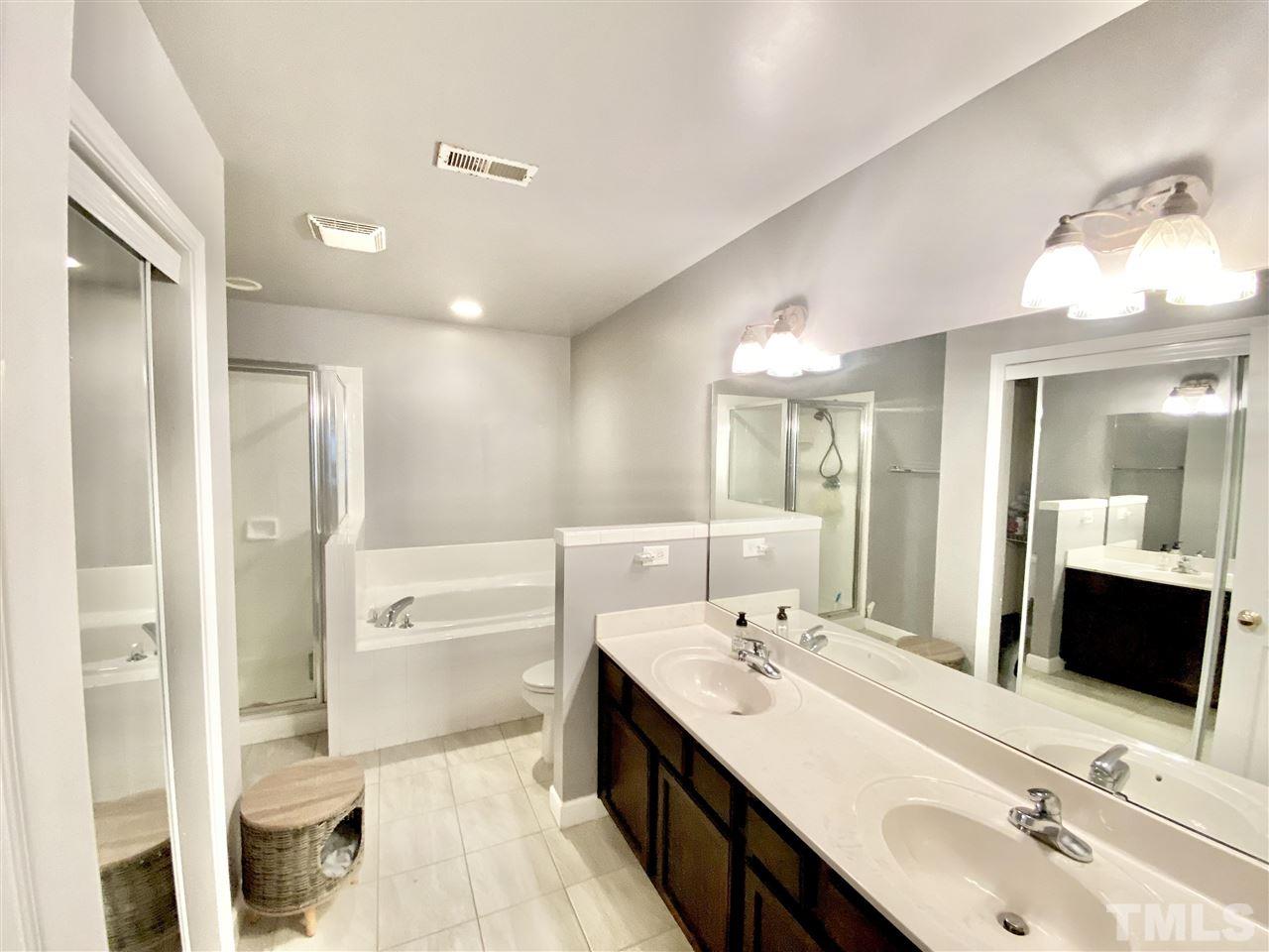4548 Treerose Way Raleigh, NC 27606 - Photo 16 of 28 Gallery Image 16