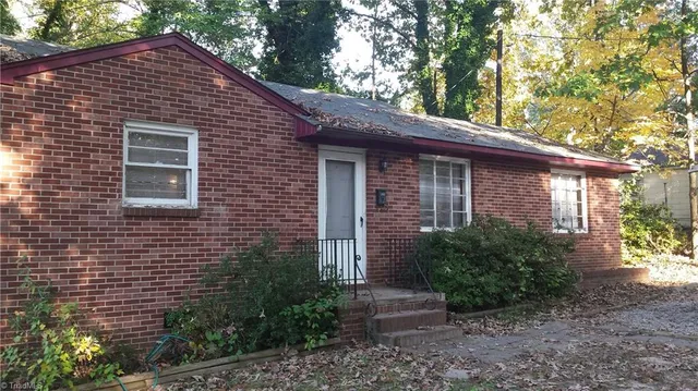 $1,095 | 2913 Dexter Avenue, Greensboro, NC 27407
