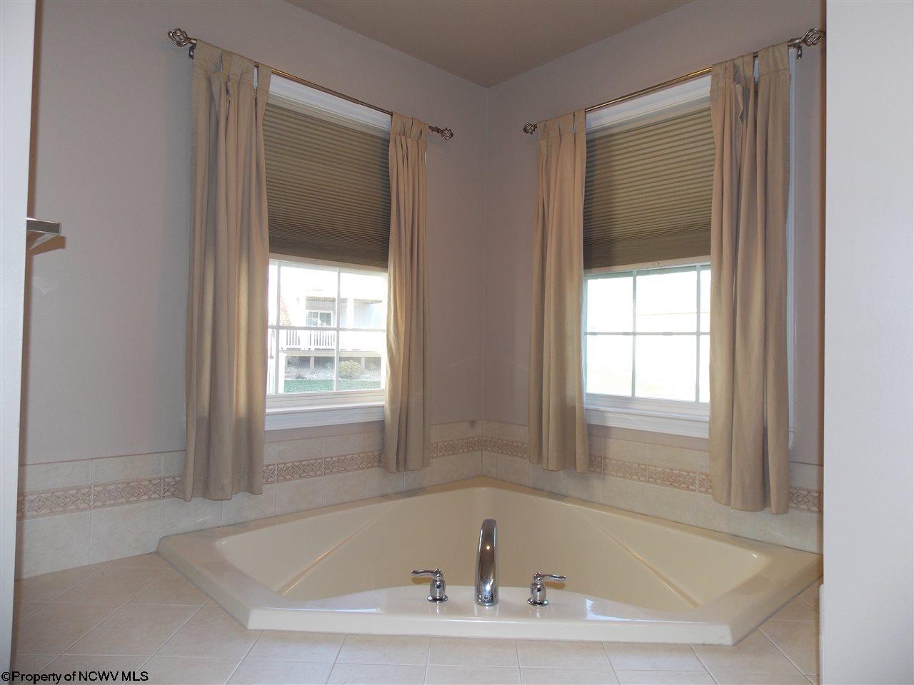 116 Ruidosa Lane Morgantown, WV 26508 - Photo 11 of 20 Gallery Image 11