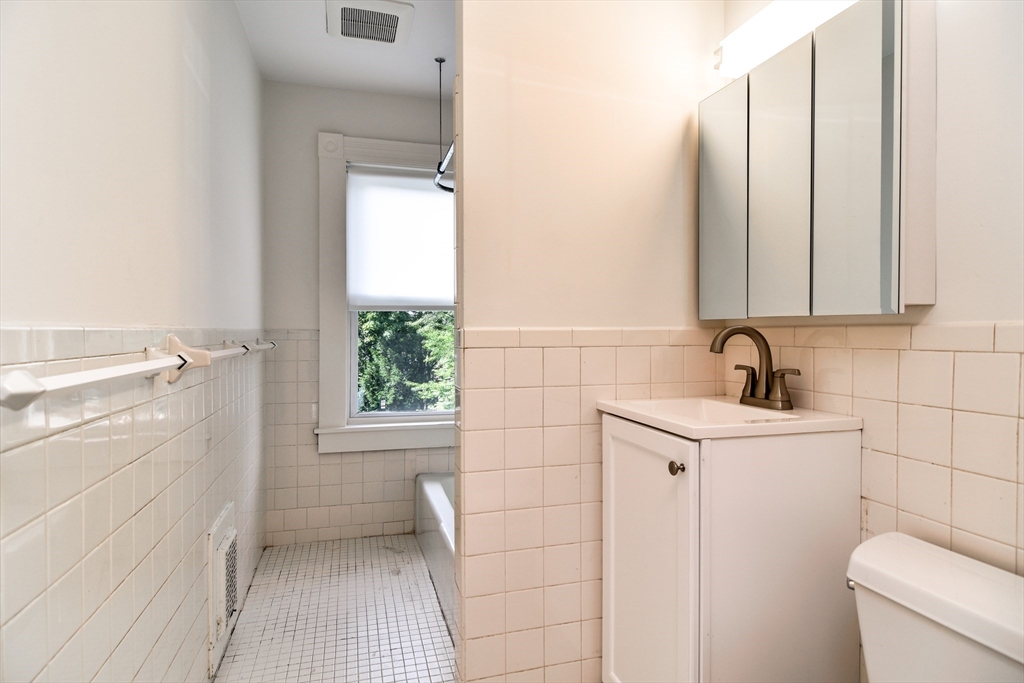 76 Walnut Street, Unit 76 Natick, MA 01760 - Photo 19 of 23