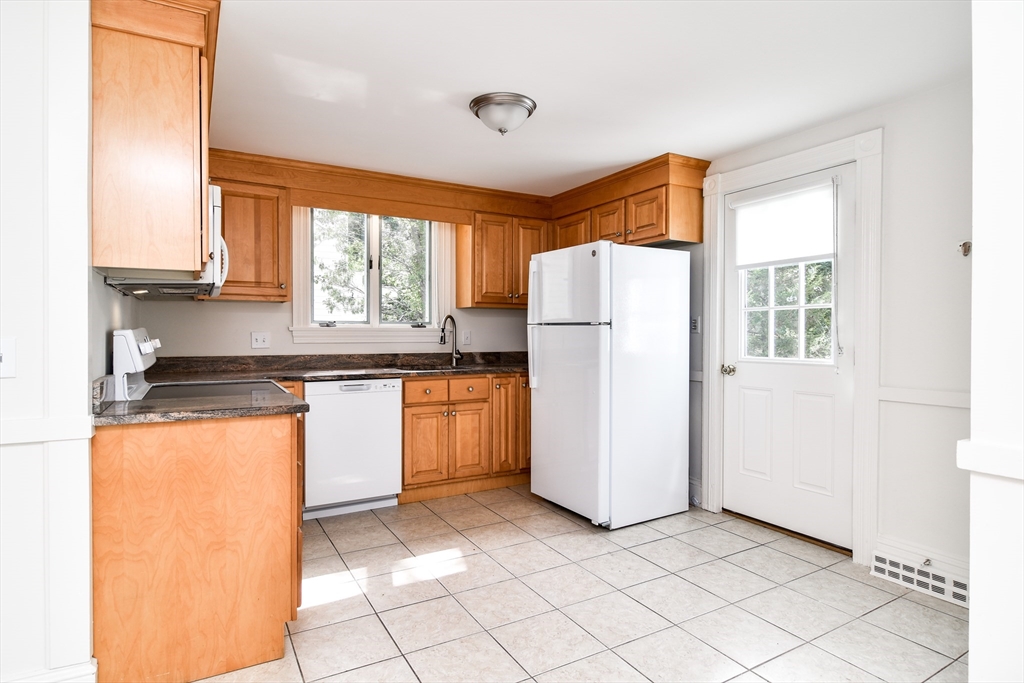 76 Walnut Street, Unit 76 Natick, MA 01760 - Photo 9 of 23