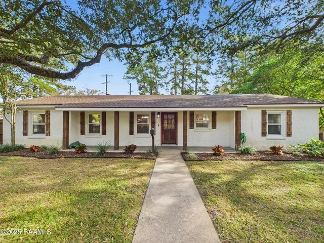 $425,000 | 720 Myrtle Place, Lafayette, LA 70506