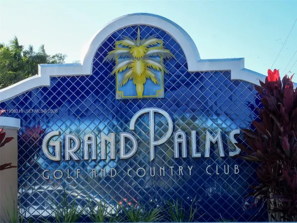 $4,000 | 15251 12th Boulevard, Unit 15251, Pembroke Pines, FL 33027